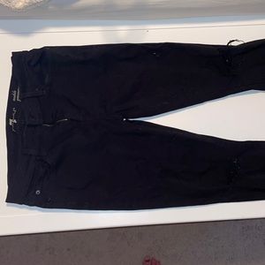 Ripped ankle skinny jeans